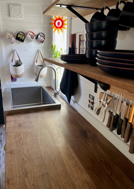Guest suite in Escondido vacation rental interior